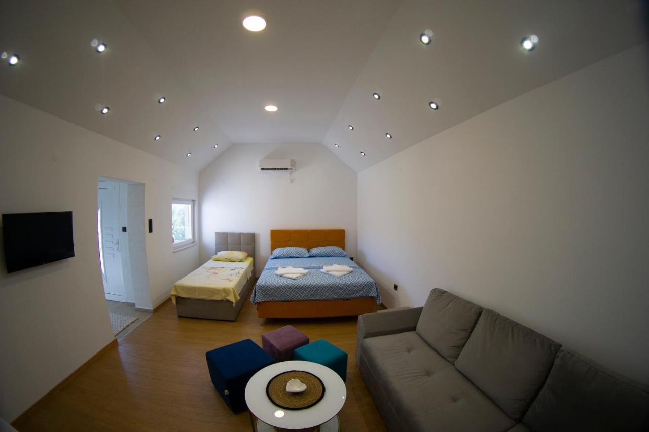 Casablanca Daire Trebin Dış mekan fotoğraf